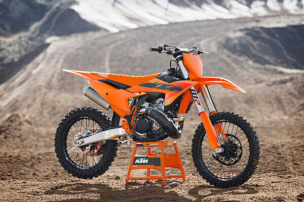 2025 KTM SX and SX-F on a paddock stand